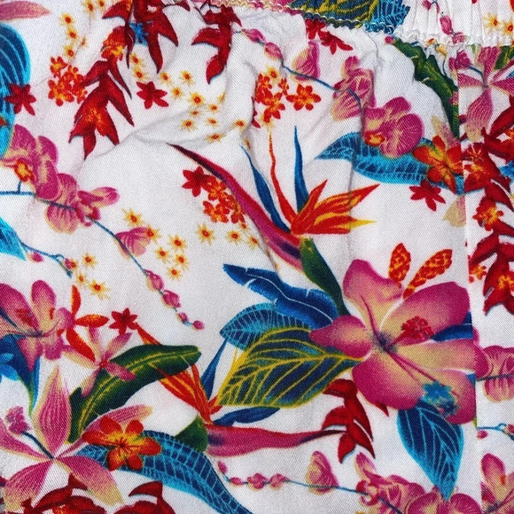 Caribbean Joe Shorts White Floral Women’s Size 16 Hawaiian Summer Stretchy Comfy - Picture 2 of 5